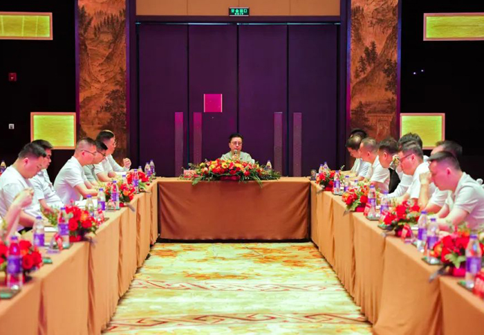 开新局·攀岑岭 | 欧亚国际科技集团2024年度海内营销年中聚会圆满举行！